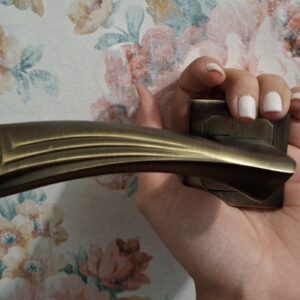 دستگیره در دو طرفه رنگ زیتونی کد M10137