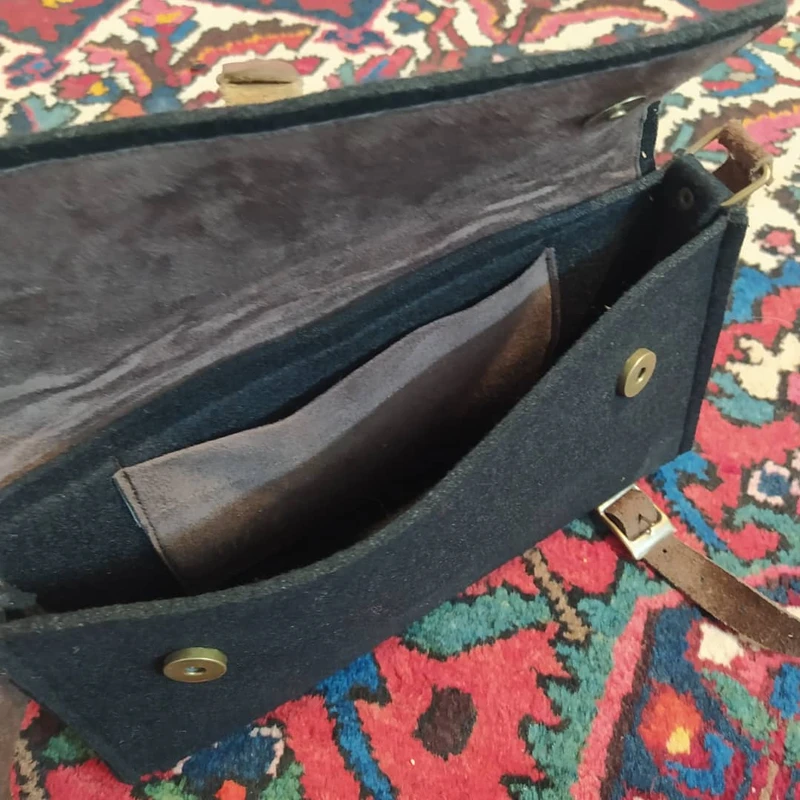 کیف رودوشی نمدی کد 675 کدm15205