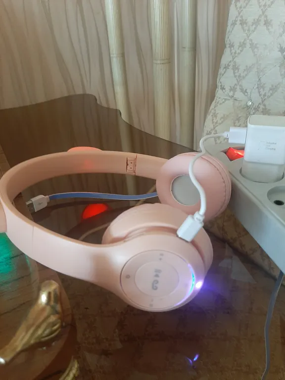 هدفون بلوتوثی مدل P47M فاقد نویز کنسلینگ، درگاه شارژ microUSB، دارای میکروفون داخلی، مقاوم در برابر رطوبت و عرق کدm22798