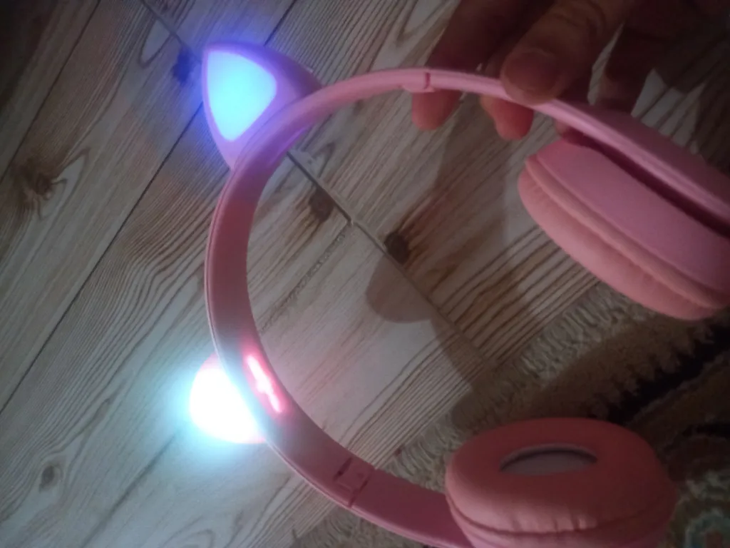هدفون بلوتوثی مدل P47M فاقد نویز کنسلینگ، درگاه شارژ microUSB، دارای میکروفون داخلی، مقاوم در برابر رطوبت و عرق کدm23169